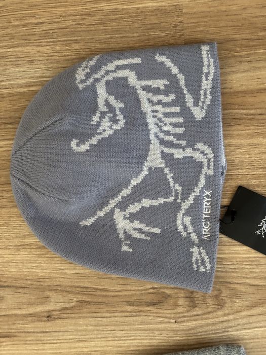 Beanies, 6 available, 95 lei/piece
