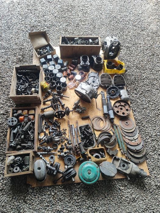 Продаются Запчясти на Урал