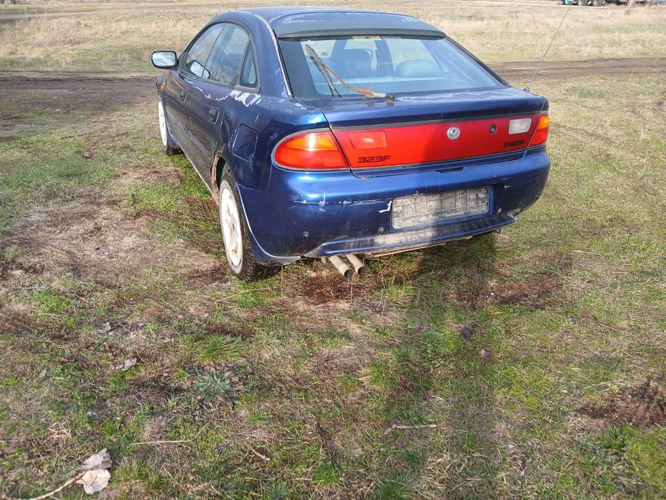Мазда 323f на части