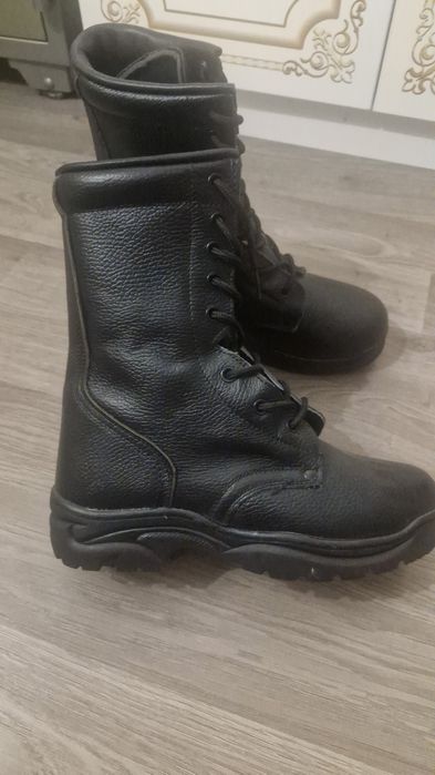 Сапоги берцы новые 41 р