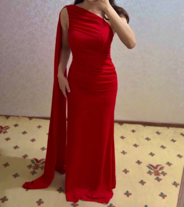 Роскошное платье в греческом стиле