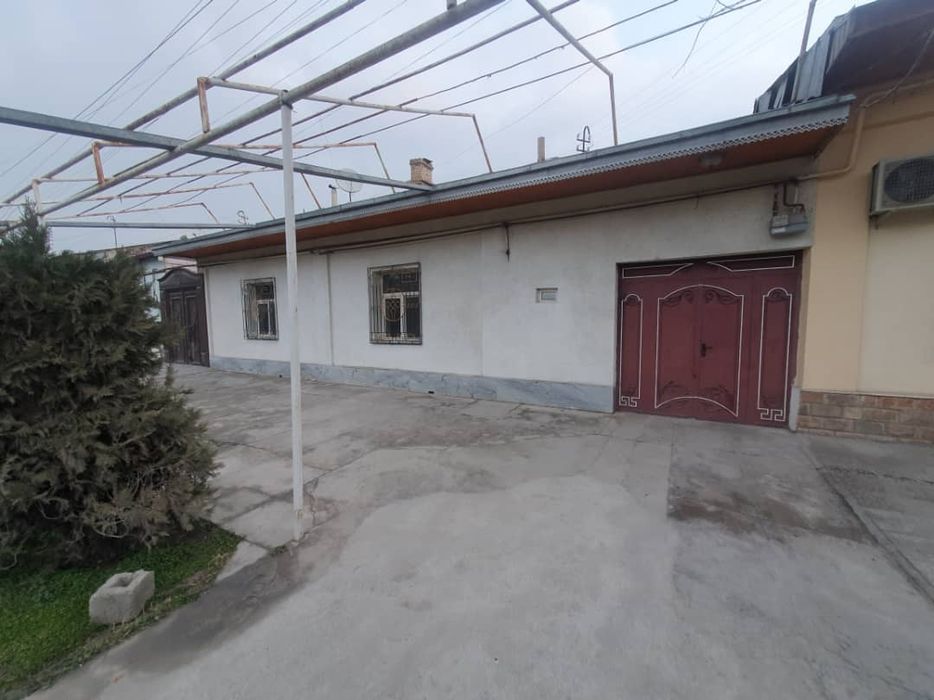 Травматология Юлнинг устида 6 сотихли ховли сотилади.