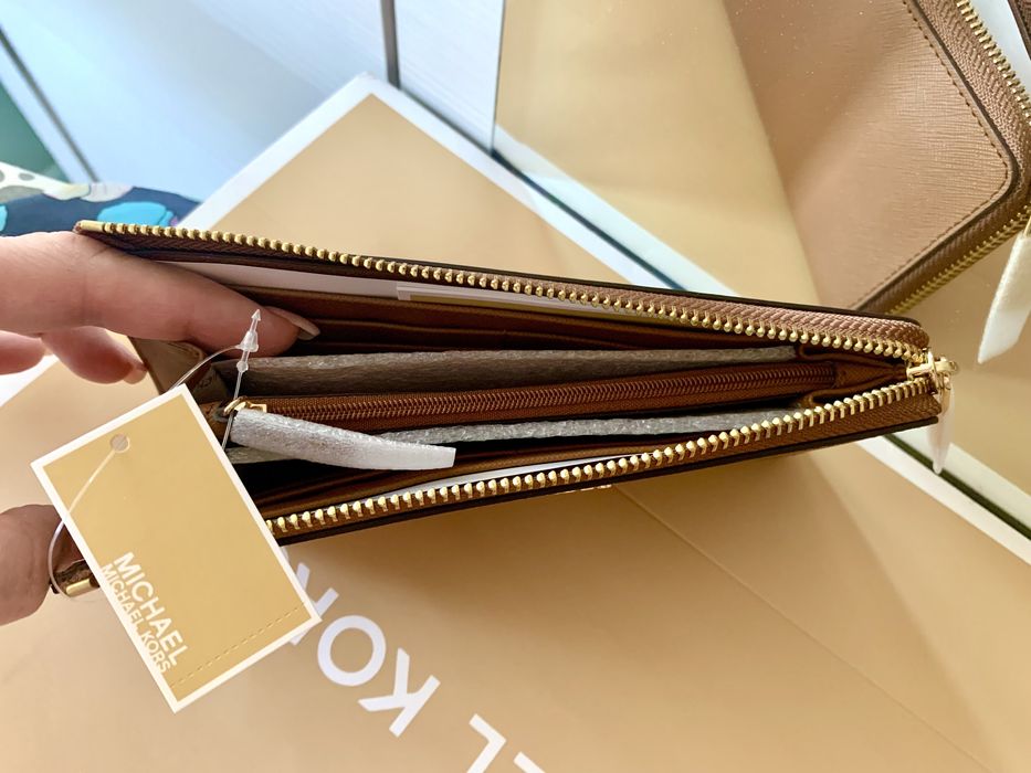 Кошелек кожаный MICHAEL KORS оригинал!