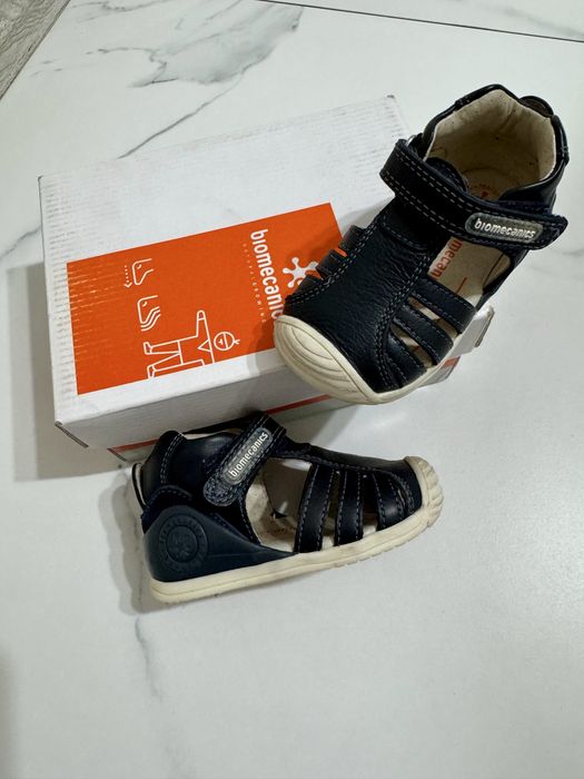 Детские сандали biomecanics 19 размер