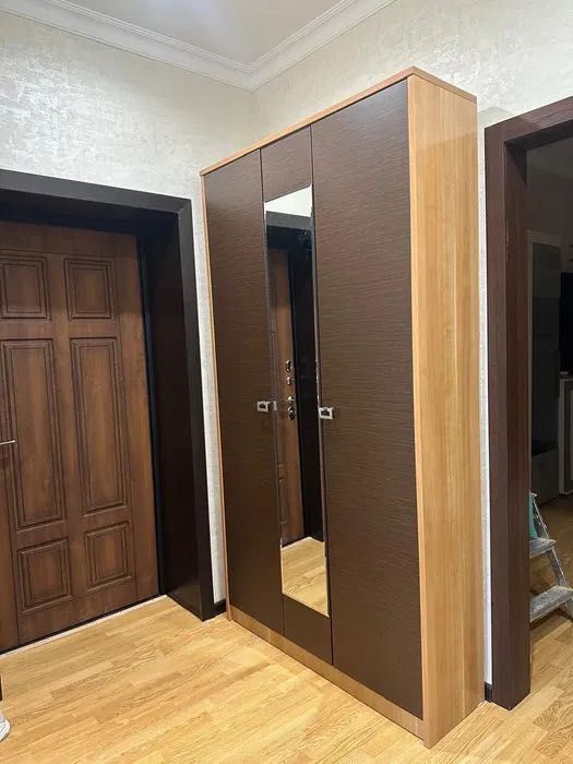 Шкаф для прихожей