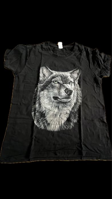 Черне тениска с вълк