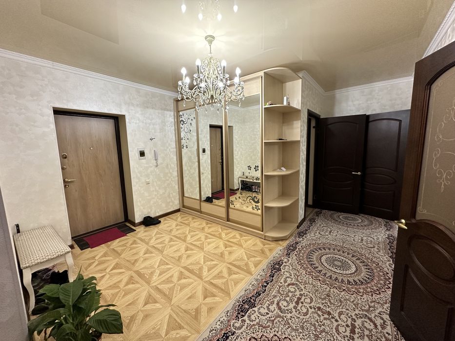 Продам 4х ком квартиру