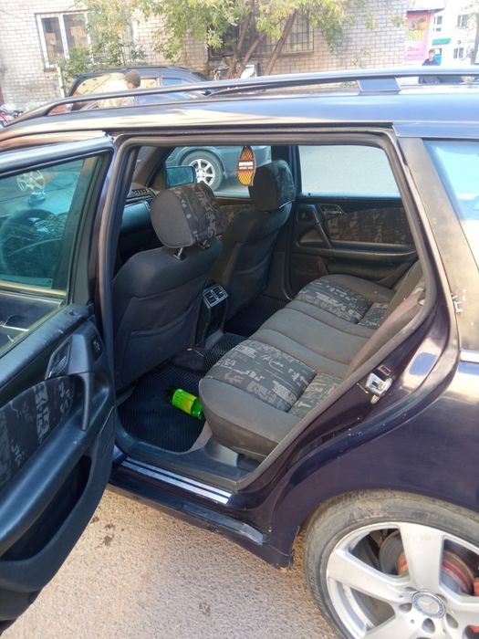 Продам Мерседес 210 универсал год 97