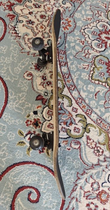 Деревянный скейтборд