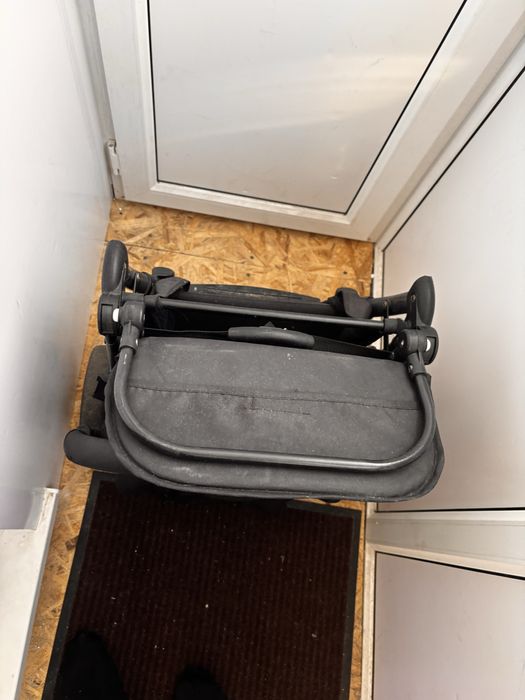 Продам коляску складная