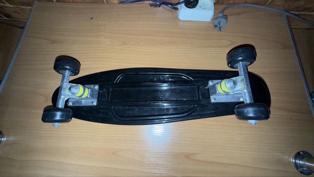 Продаётя скейт новый