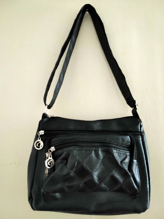 Продаются женские сумки