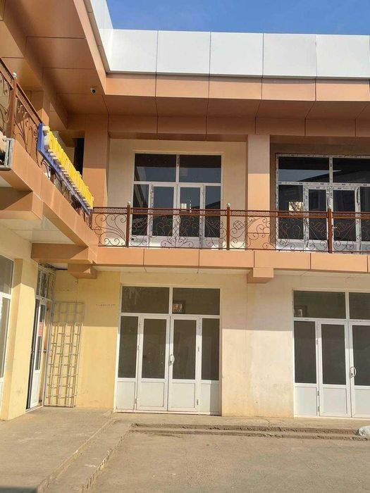 Сотувга қўйилган савдо дўкони