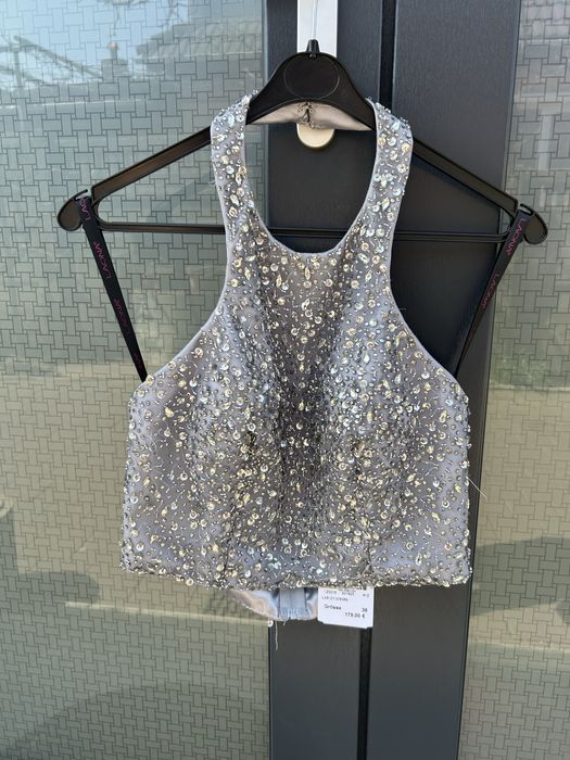 Compleu elegant Laona – top cu paiete & fustă cu talie decorativă