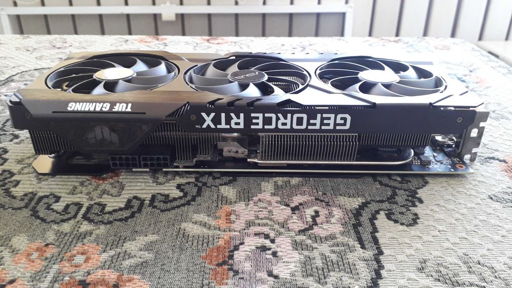 Asus Tuf RTX 3080 12GB gddr6x 384bit
