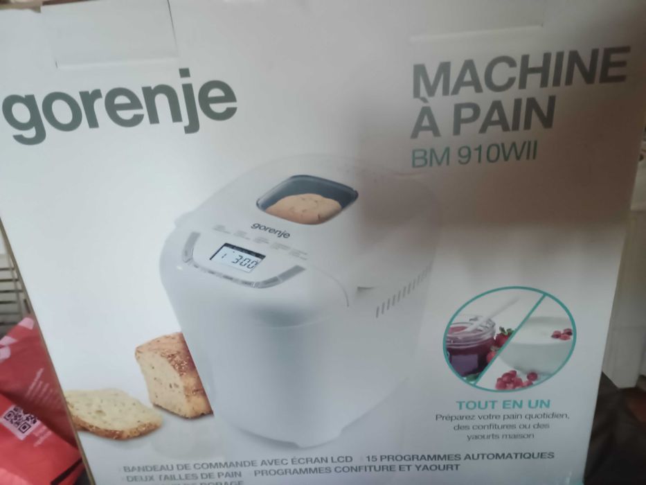 Mașină de făcut pâine, dulceață și iaurt