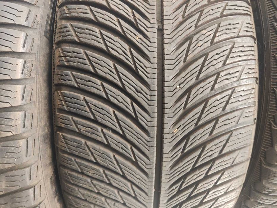 2бр.зимни гуми 245/40/19 Michelin