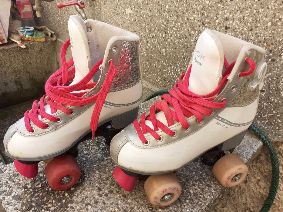 Продавам ролкови кънки, размер 34-35