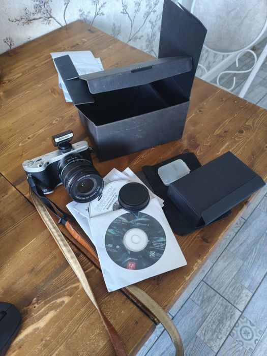 Продам камеру Samsung NX300