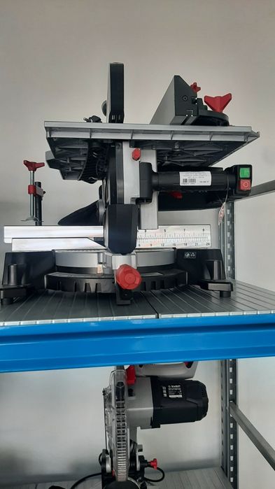 Пила торцовка комбинированный.