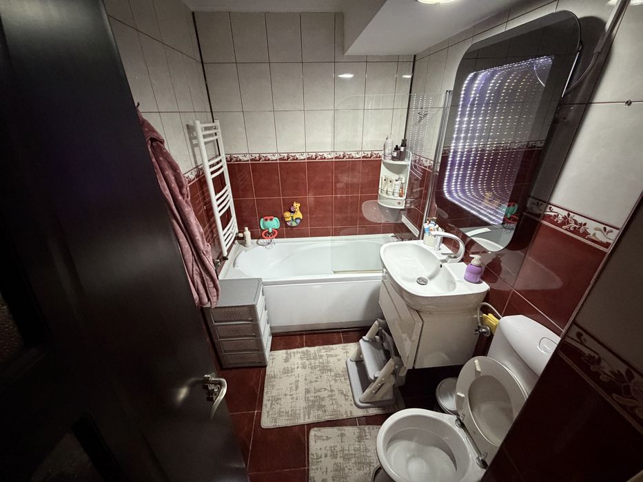 Apartament 3 camere Babeni