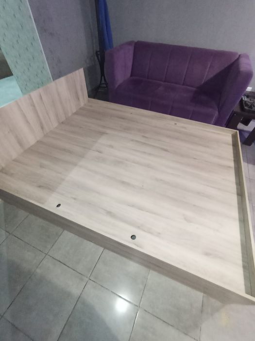 Продам кровать новая