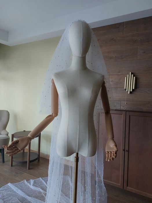 Дълъг Булчински Воал Тюл Перли Бяло Забулване Сватбена Рокля