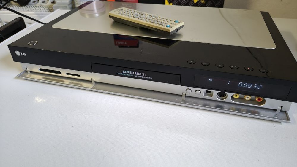 LG DVD recorder model deosebit