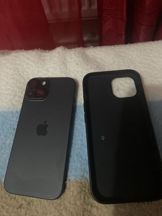 iPhone 15 128 GB in stare buna, 87% sanatatea