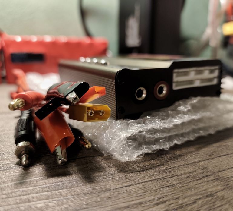 Încărcător profesional IMAX B6 V3 80W