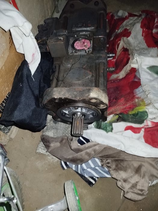 Gidra Nasos 210 Ekskvator