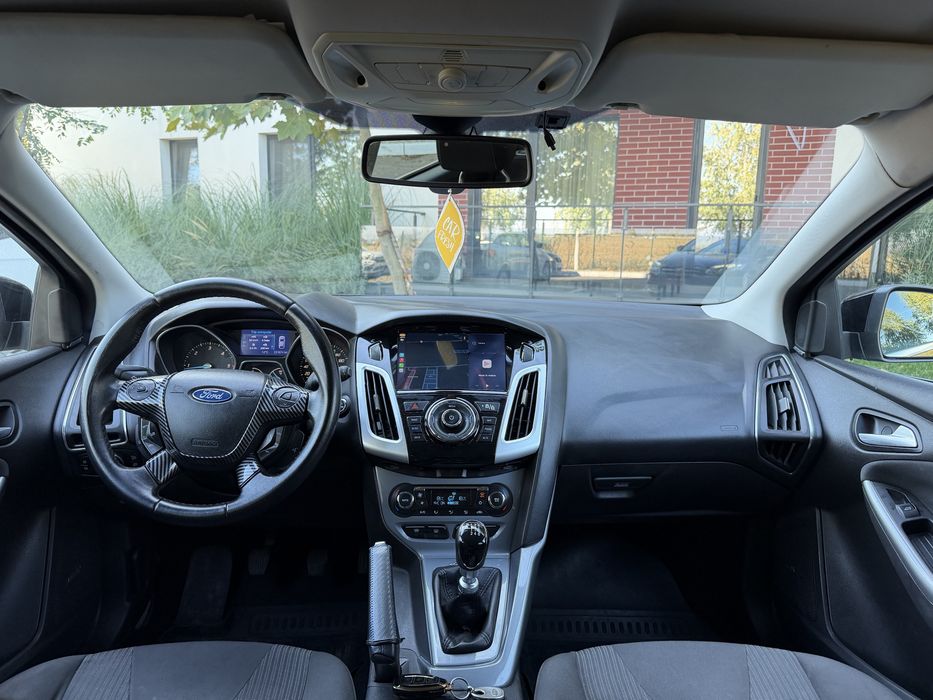 FORD Focus 2012 — imagine 5