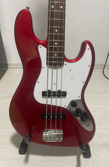 Бас китара Fender Jazz Bass