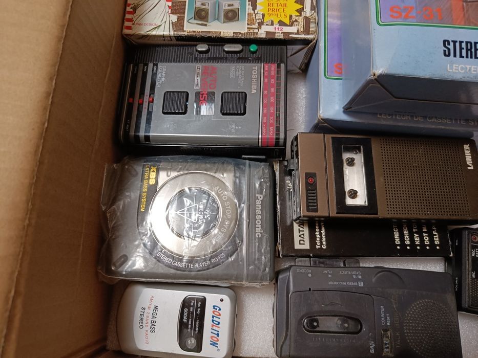 Casetofoane cu casti walkman/reportofoane camere foto/video