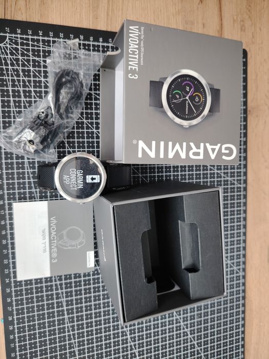 Продавам Garmin Vivoactive 3 - Като нов!
