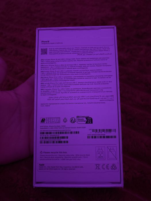 Vand cutie iphone 16 de culoare black