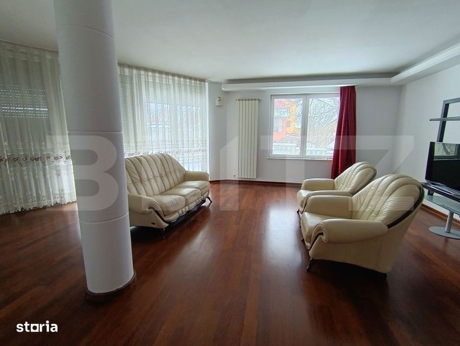 Casa Ultracentral cu 5 camere in suprafata de 300 mp si un teren de 60