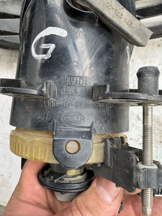 Grila proiector si proiector stanga fata passat b6 produse originale oem vw