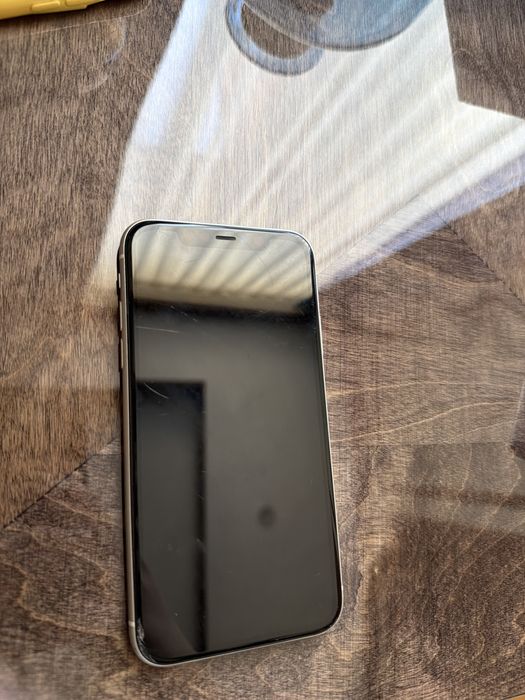 Iphone 11 белого цвета