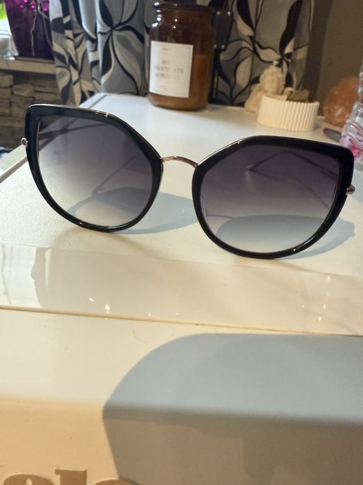 Слънчеви очила Byblos