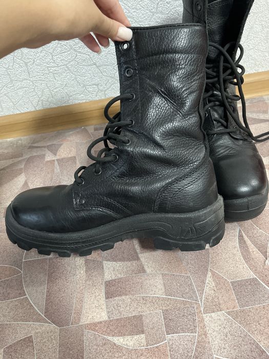 Продам берцы 39р