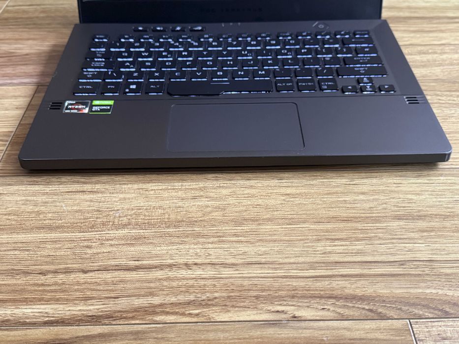 ROG Zephyrus G14`Ryzen 4600HS/GTX 1650Ti/16GB RAM/512GB SSD/FHD IPS