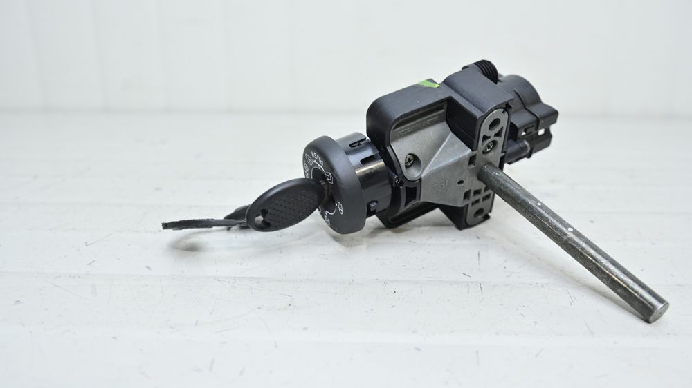 Aprilia Sportcity 125 - 150 / Atlantic / Peugeot Buxy  Contact Cu Chei