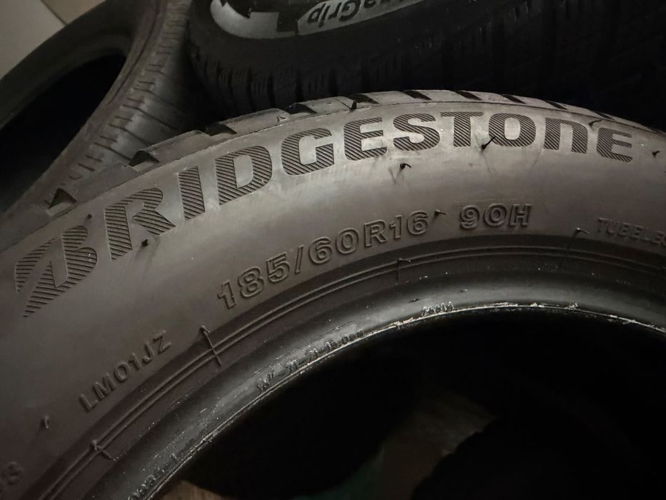 Anvelope 185.60.16 iarna Bridgestone