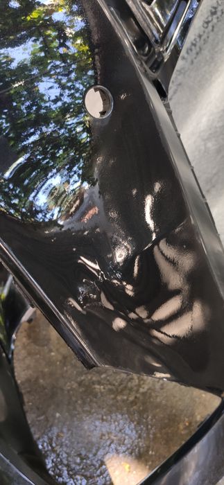 Kia K5 oldi zavod bamferi sotiladi Rangi Qora zavod banfer..!