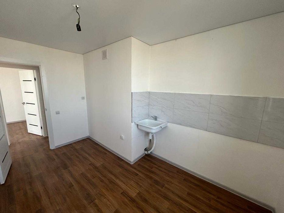 продам 2к ком кв