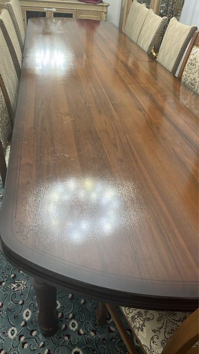 Продам срочно стол со стулями