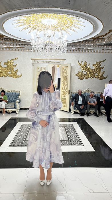 Продается костюм на выход