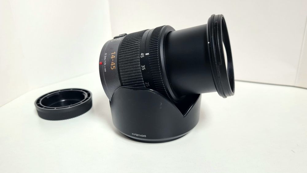 Panasonic Lumix 14-45 f/3.5-5.6