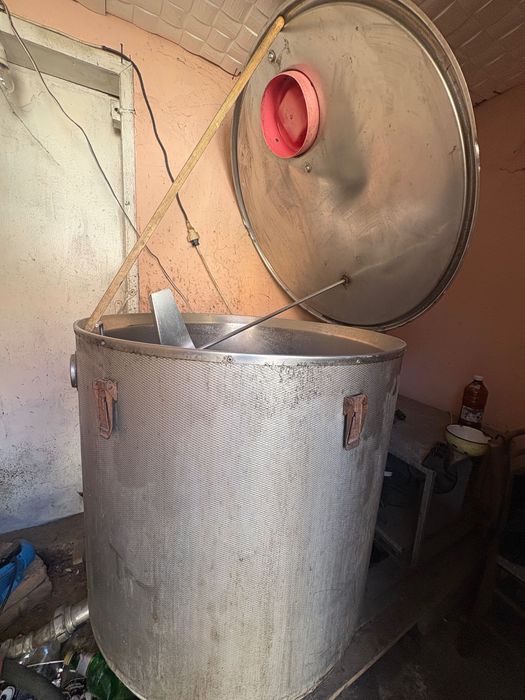 Продавам вана за мляко.